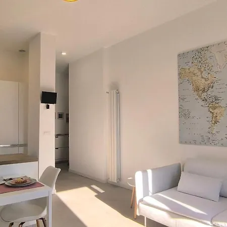 Larius Apartment Lecco