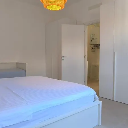 Larius Apartment