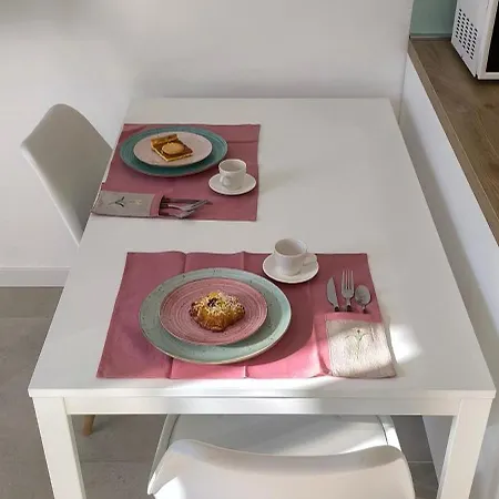 Larius Apartment *